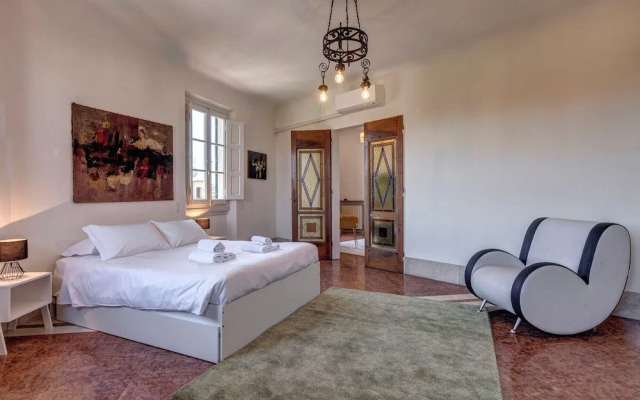 Palestro Apartment by Mamo Florence