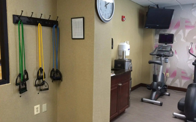 Crowne Plaza Edison by IHG