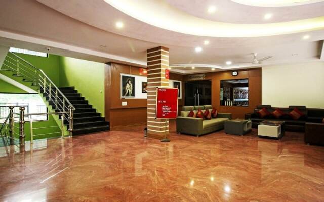 Hotel Grand Tapovan