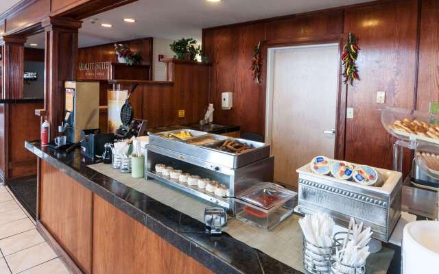 Quality Suites Albuquerque Airport