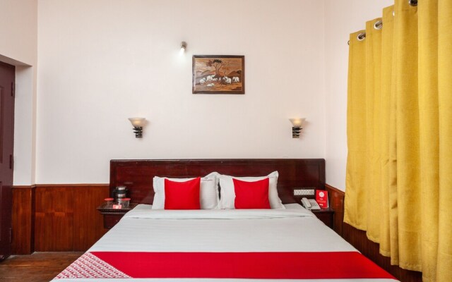 OYO 27809 Hotel Ganapathy Garden