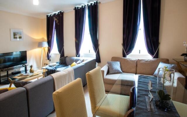 Park Lane Apartments - Clarges St