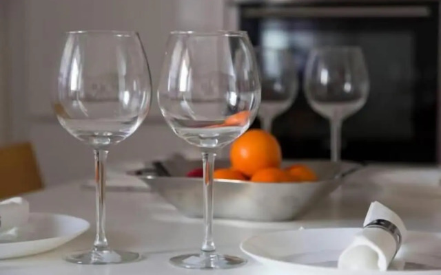 Seaside Downtown Apartment