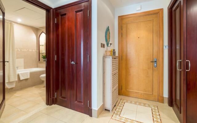 Spacious 2bedroom With Burj View in Downtown Dubai