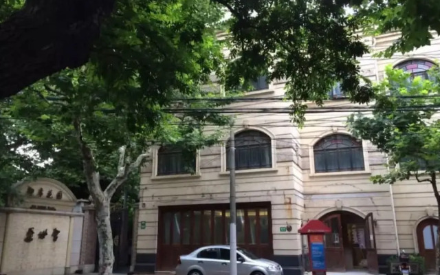 The JuRu Mansions