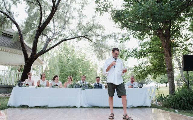 Wild Rose Manor Bed and Breakfast