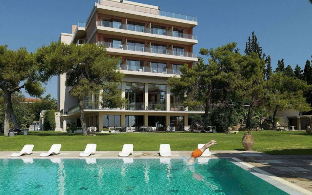 Kalamaki Beach Resort