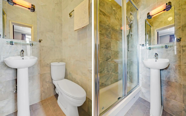 OYO Bostons Manor Hotel, Hanwell London