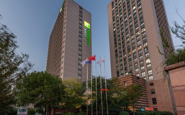 Holiday Inn Express Shanghai Wujiaochang