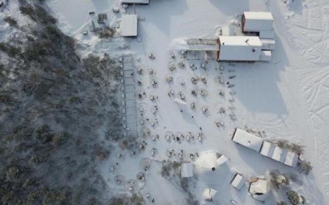 Holmen Husky Lodge