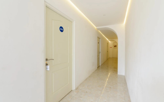 Sans Hotel La Vida Malang