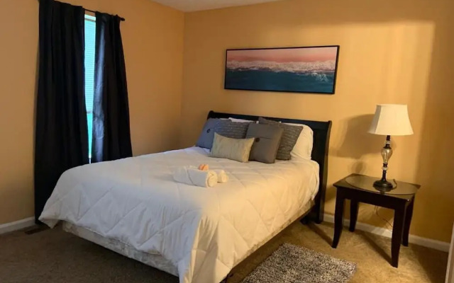 The Stone Crest Villa - Near Stone Mountain Park