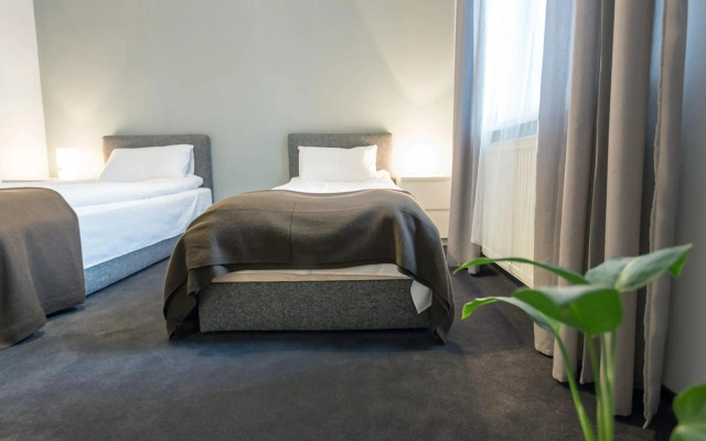 Rakhiv Hotel & Apartments