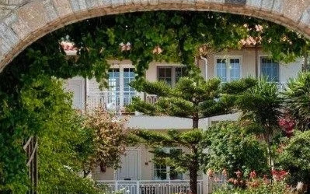 Samos Apartments