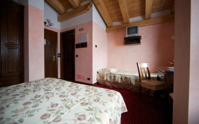Hotel L Aiglon