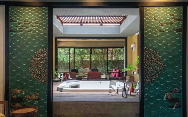 Toya Toya by Vista Rooms