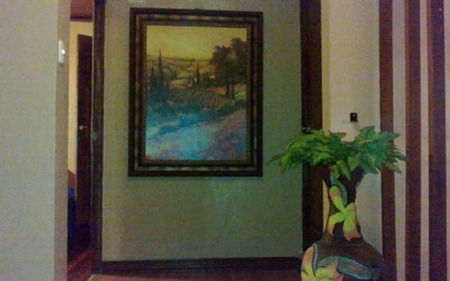 Charly's Place Hotel