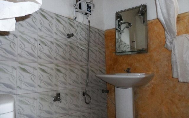 Bouganvila Guest