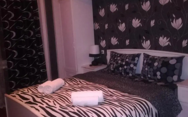 Nikoloz Guesthouse