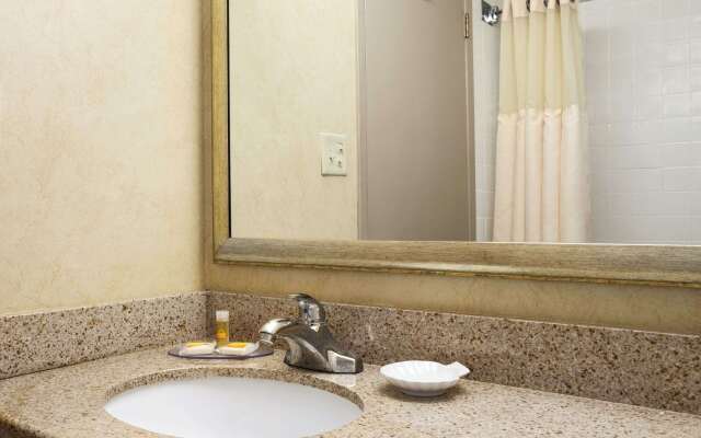 Days Inn by Wyndham Rock Falls