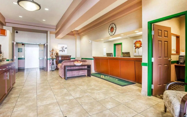 Quality Inn & Suites