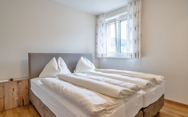 Charming Apartment in Gosau With Shared Sauna