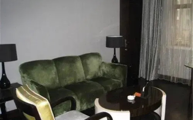 Qingdao Dubai Holiday Business Hotel