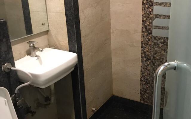 Hotel Saya @ New Delhi Railway Station