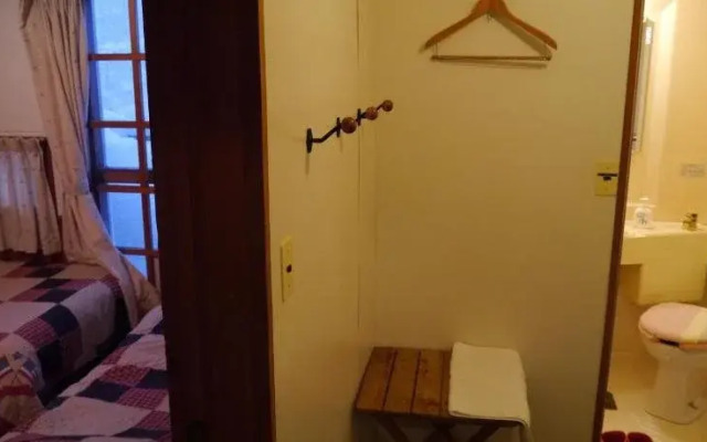 Tob's House