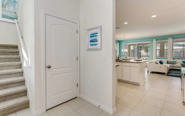 Oakwood Stree Villa Solterra 7041