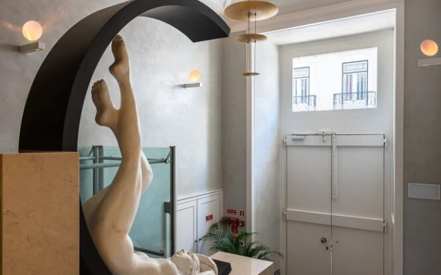 ALTIDO Lux Chiado 2-Floor 3-BR Apartment w/Garage