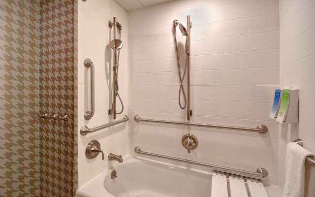 Home2 Suites by Hilton Boston South Bay