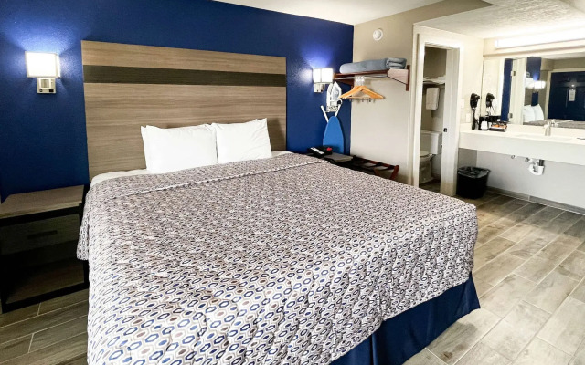 Blue Wave Inn