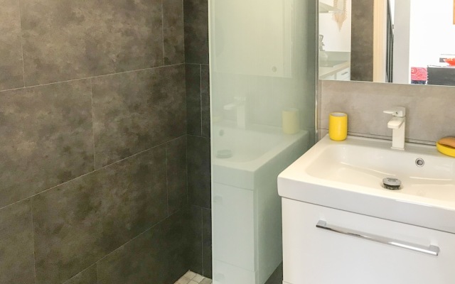 Petite Maison Avec Piscine