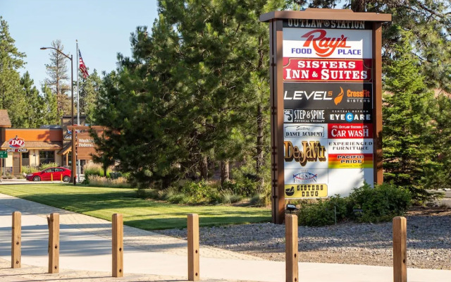 Sisters Inn And Suites