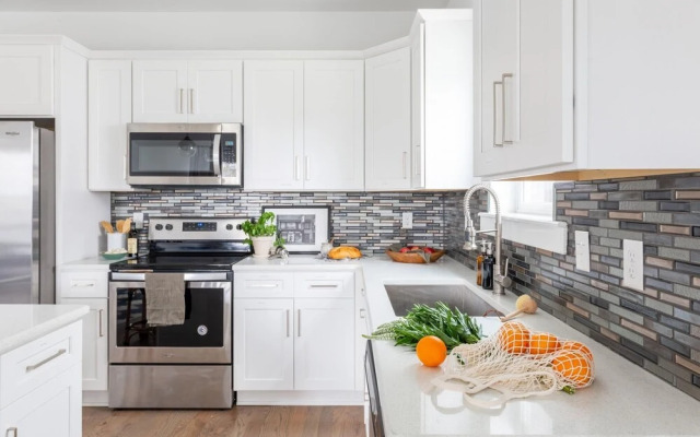 Phillips St - Bourbon