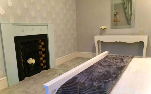 Secluded Edwardian Villa Beautiful Country Setting