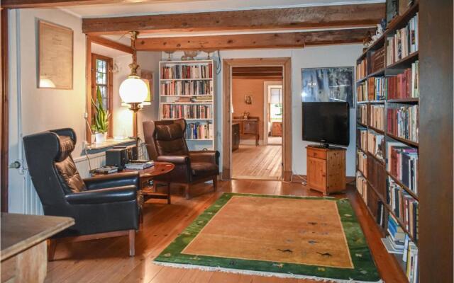 Nice Home In Annelv With 4 Bedrooms And Wifi