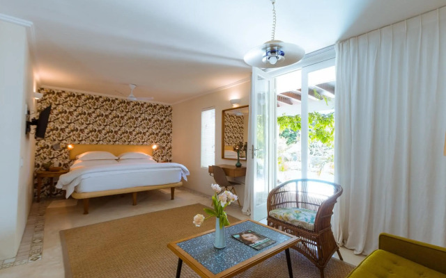 Cape Standard Guest House