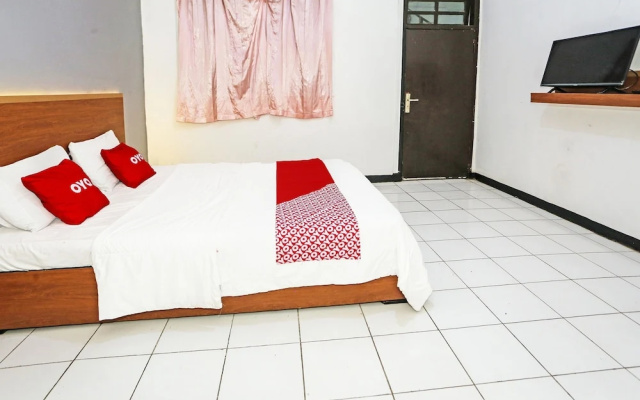 OYO 92088 171 Inn