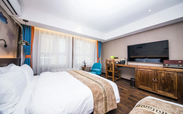 MG Hotel - St. Michael's Cathedral, Qingdao