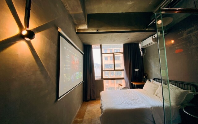 Black Gold Factory Boutique Design Hotel