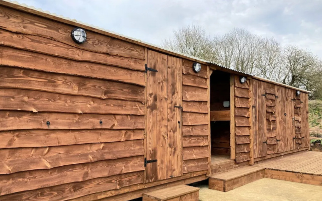 Walltree House Glamping - Bell Tent
