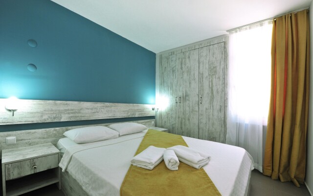 Afytos Akcay Tatil Koyu