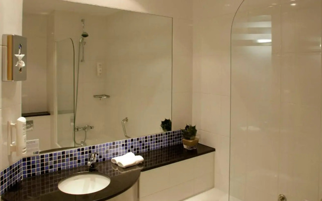ibis Styles Paris Eiffel Cambronne