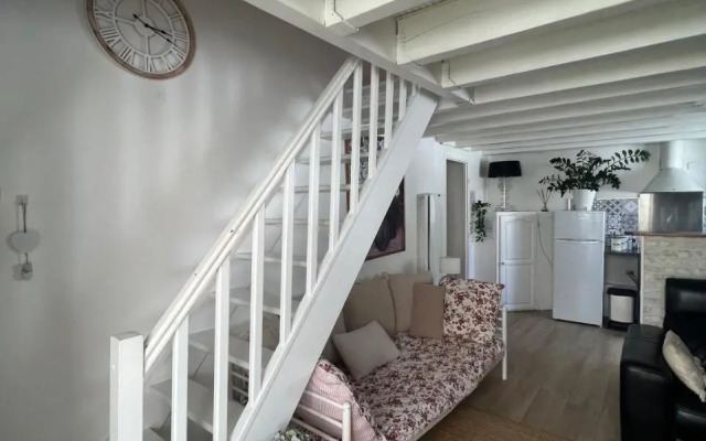 petite maison cosy avec exterieur