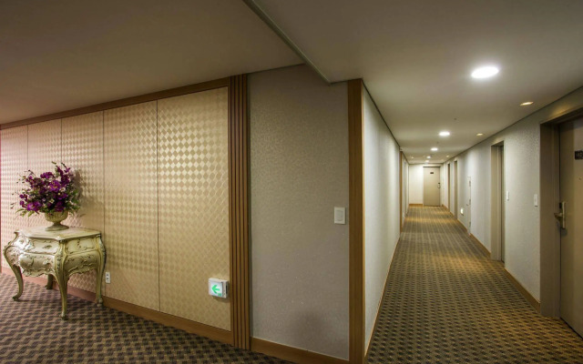 Kyungnam Tourist Hotel