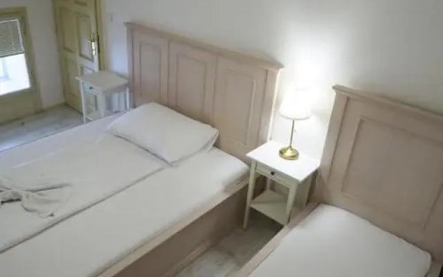 Riverview Old Town Apartment