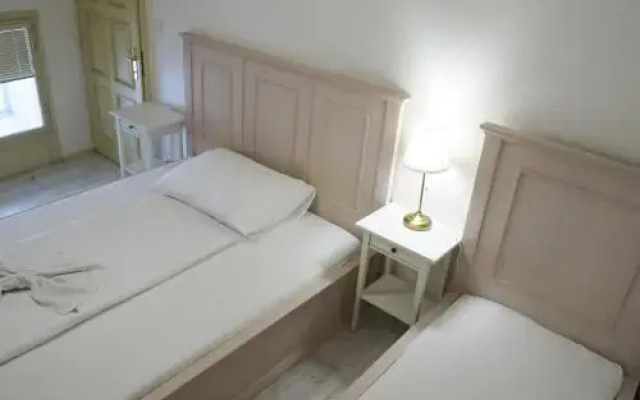 Riverview Old Town Apartment