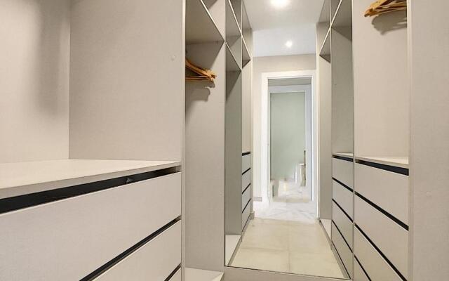 Antilia Terraces Apartment - 1809